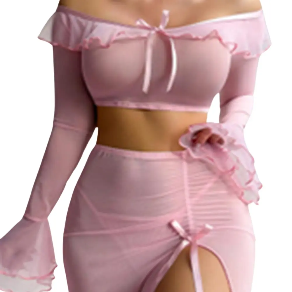 Lessecretsdelea_Bella_ensemble_lingerie_rose_string_jupe_fendue_Image_Carrousel2.webp